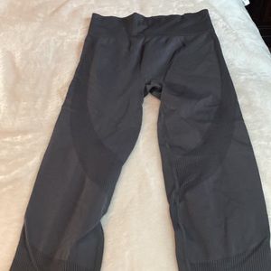 Victoria’s Secret pink activewear leggings no no tags
